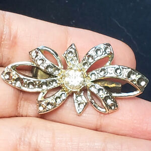 Silver Tone Clear Rhinestone Bow Unsigned Vtg